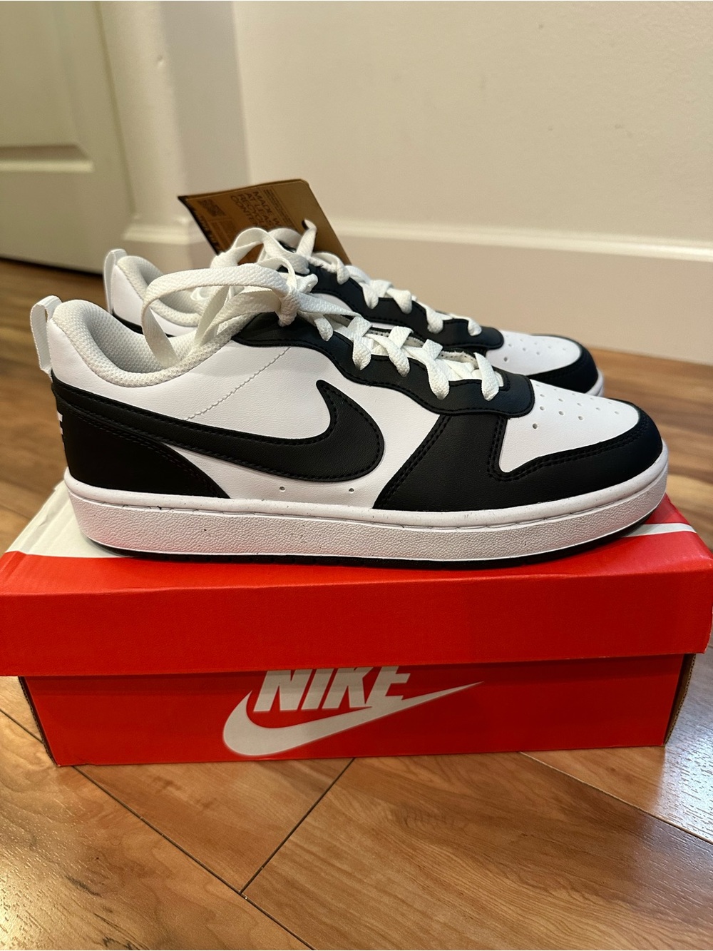 Nike Court Borough Low Recraft GS White Black 6.5Y / Women’s 8 NIB